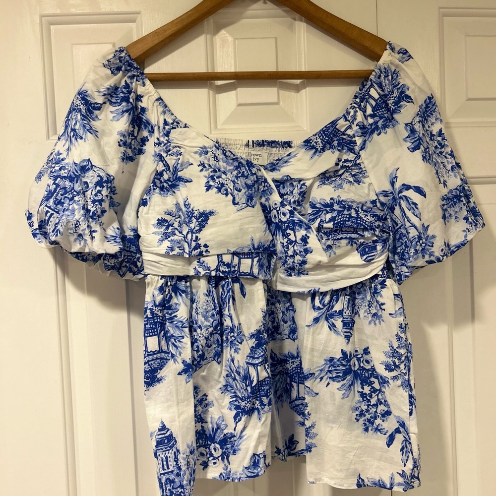 Crown & Ivy Blue and White Floral Blouse